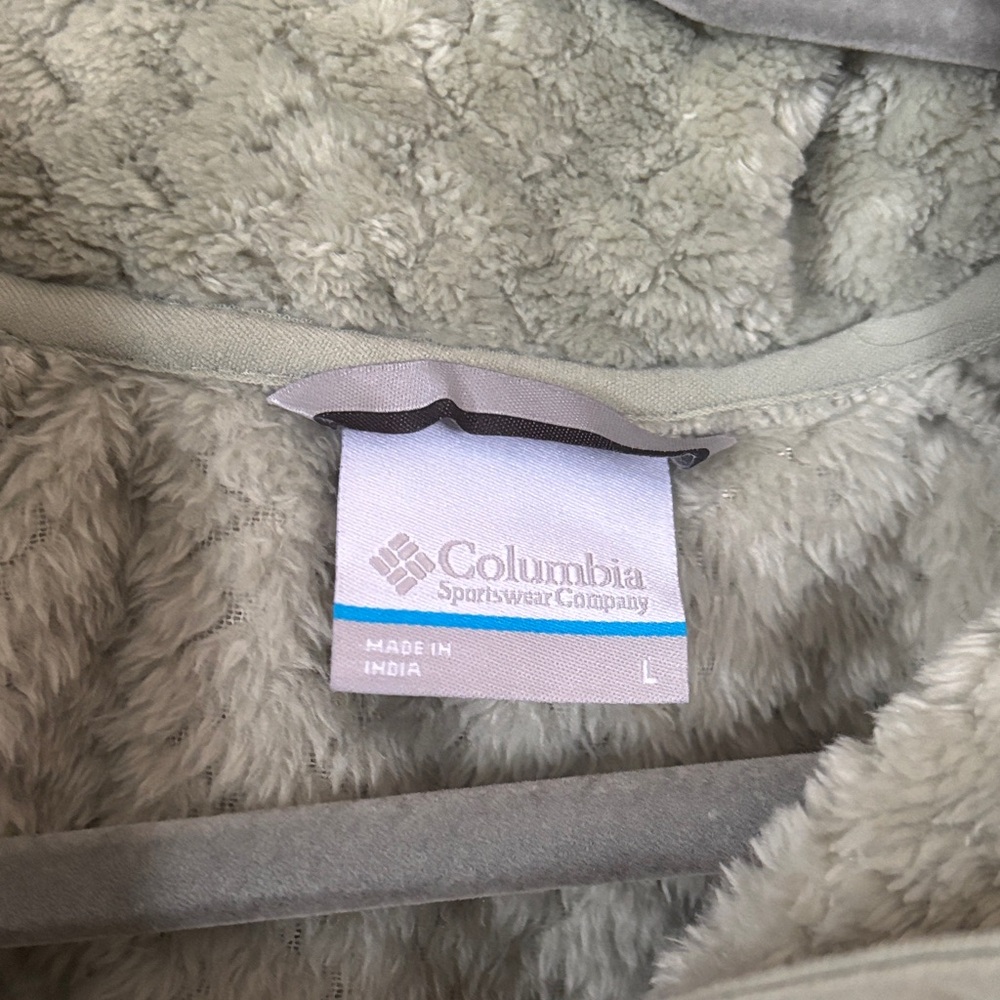 NWOT Columbia Sage Green Teddy Jacket - Picture 2 of 6